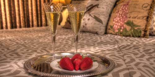 Champagne & Strawberries - Stone Hill Inn - Stowe, VT