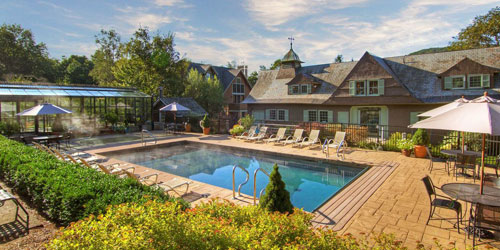 Spa Pool & Solarium 500x250 - Castle Hill Resort - Proctorsville, VT
