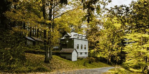 Cabins & Cottages